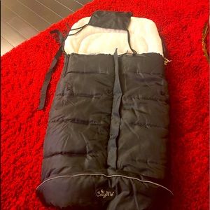 Cozy me stroller snuggle bag.